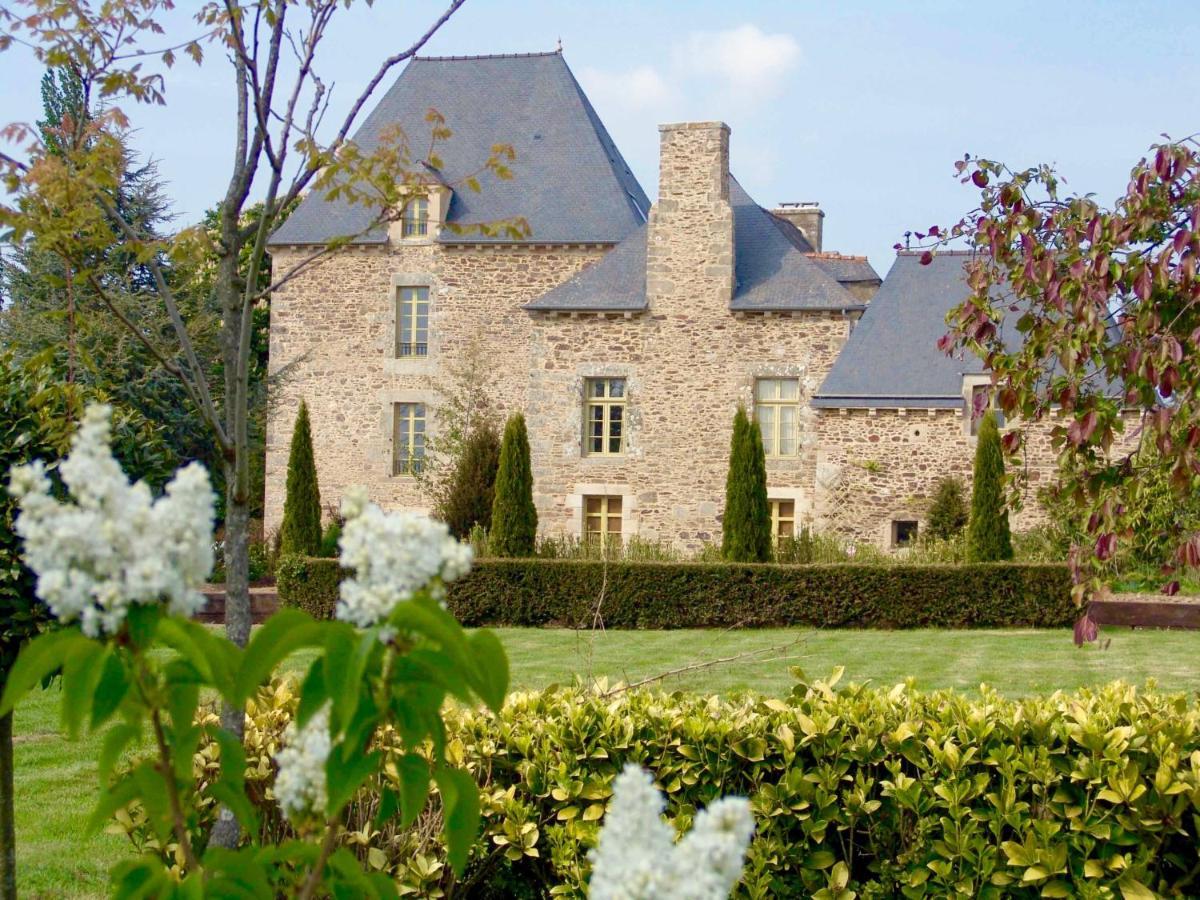 B&B Le Plessix - Manoir Le Plessix Madeuc Corseul Zewnętrze zdjęcie